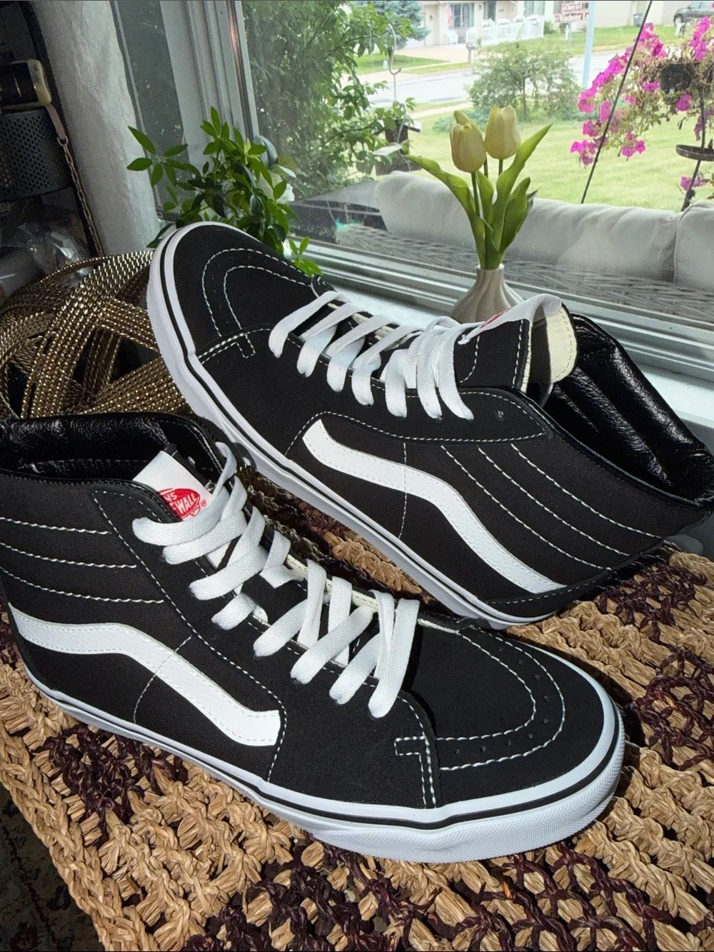 Vans Sk8-Hi Black White High Top Sneakers Women’s 9 Men’s 7.5 With Box